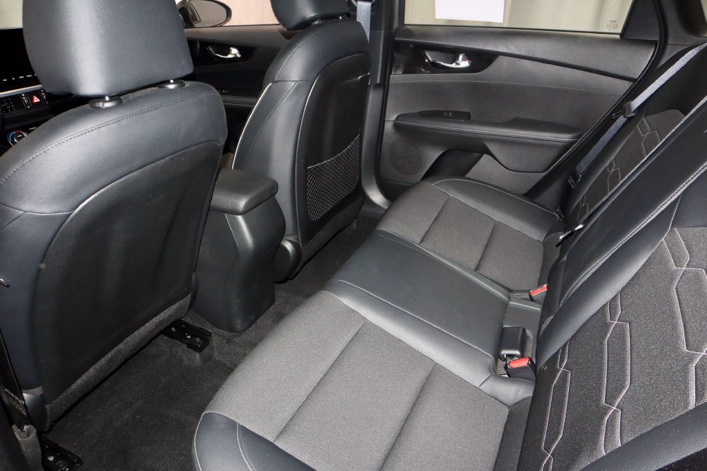 Used 2024 Kia Forte GT-Line FWD image 21