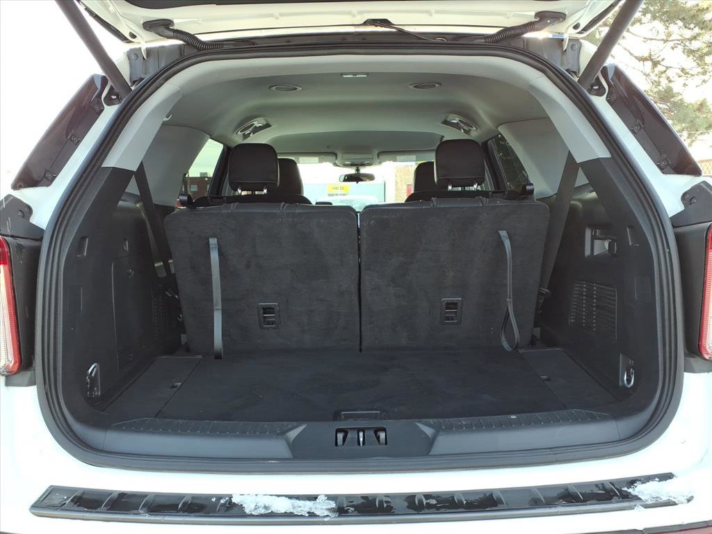 Certified 2023 Ford Explorer XLT w/ Equipment Group 202A image 10