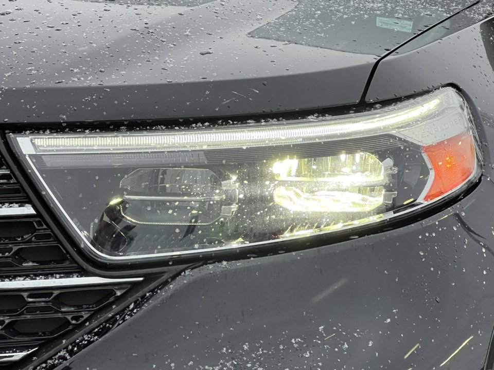 Certified 2022 Ford Explorer XLT w/ Equipment Group 202A image 36