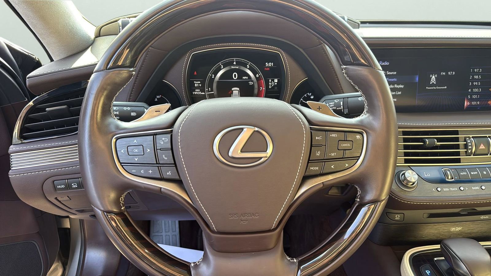 Used 2018 Lexus LS 500 500 Base w/ Luxury Package image 15