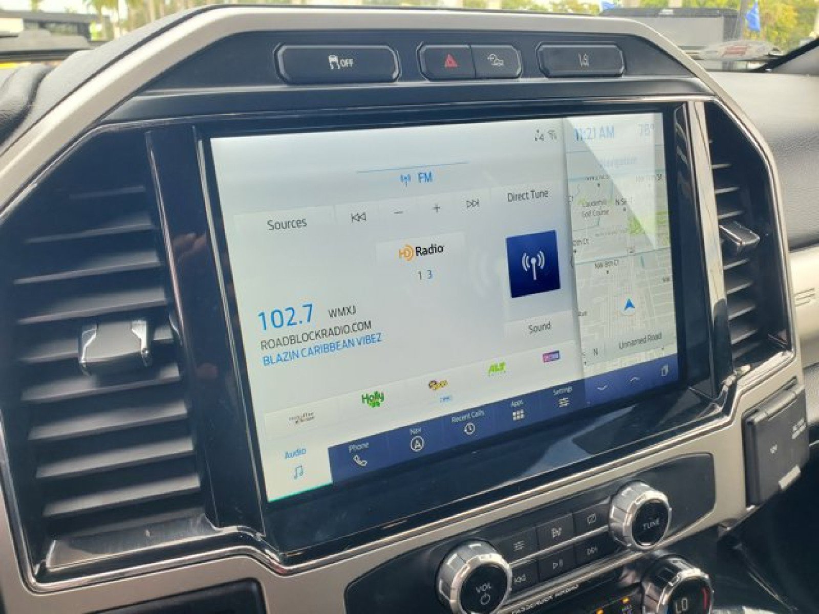 Certified 2022 Ford F250 Lariat w/ Tremor Off-Road Package image 20