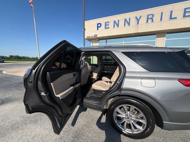 Certified 2021 Ford Explorer Limited w/ Equipment Group 301A RWD image 14
