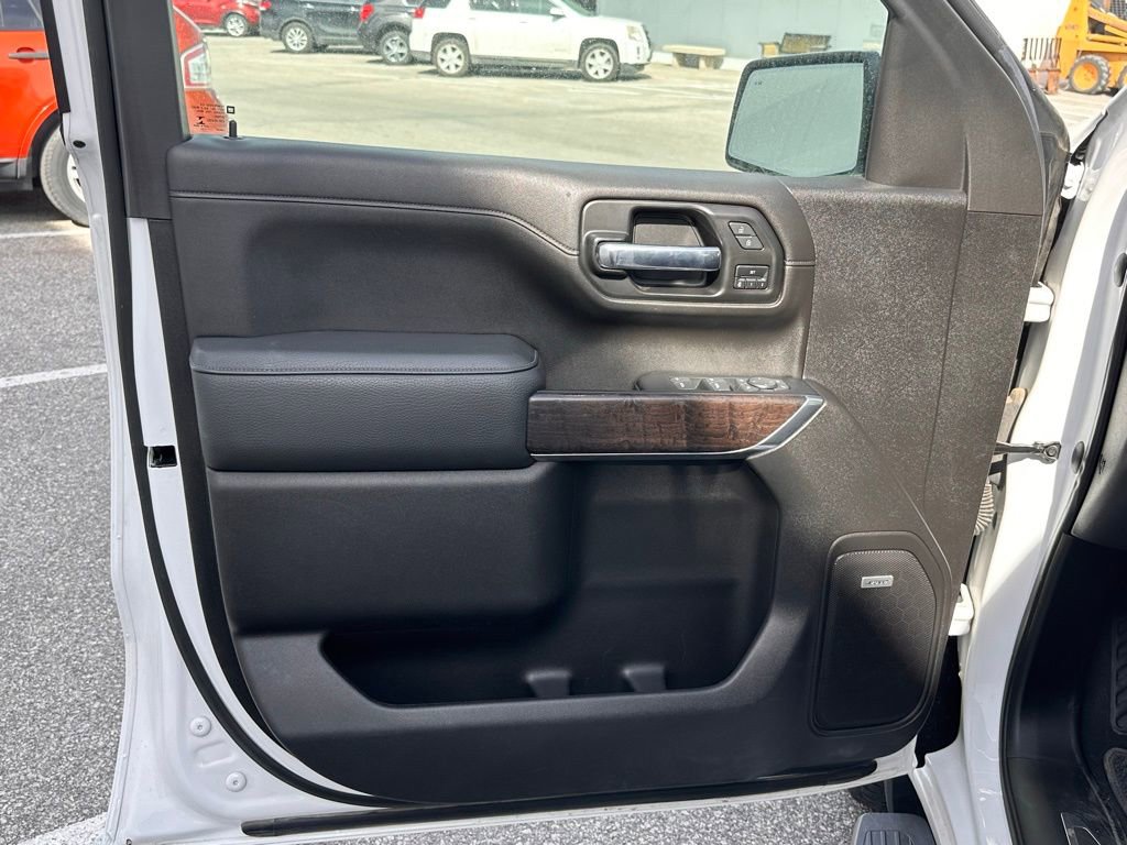 Used 2022 GMC Sierra 1500 Denali w/ Driver Alert Package II AWD/4WD image 12