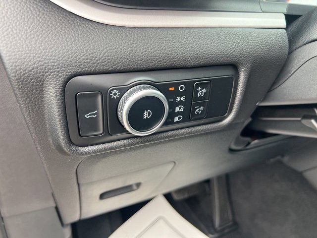 Certified 2023 Ford Explorer XLT w/ Equipment Group 202A image 9