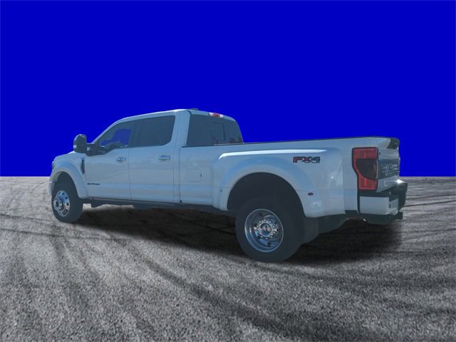 Certified 2022 Ford F450 Platinum w/ FX4 Off-Road Package image 3