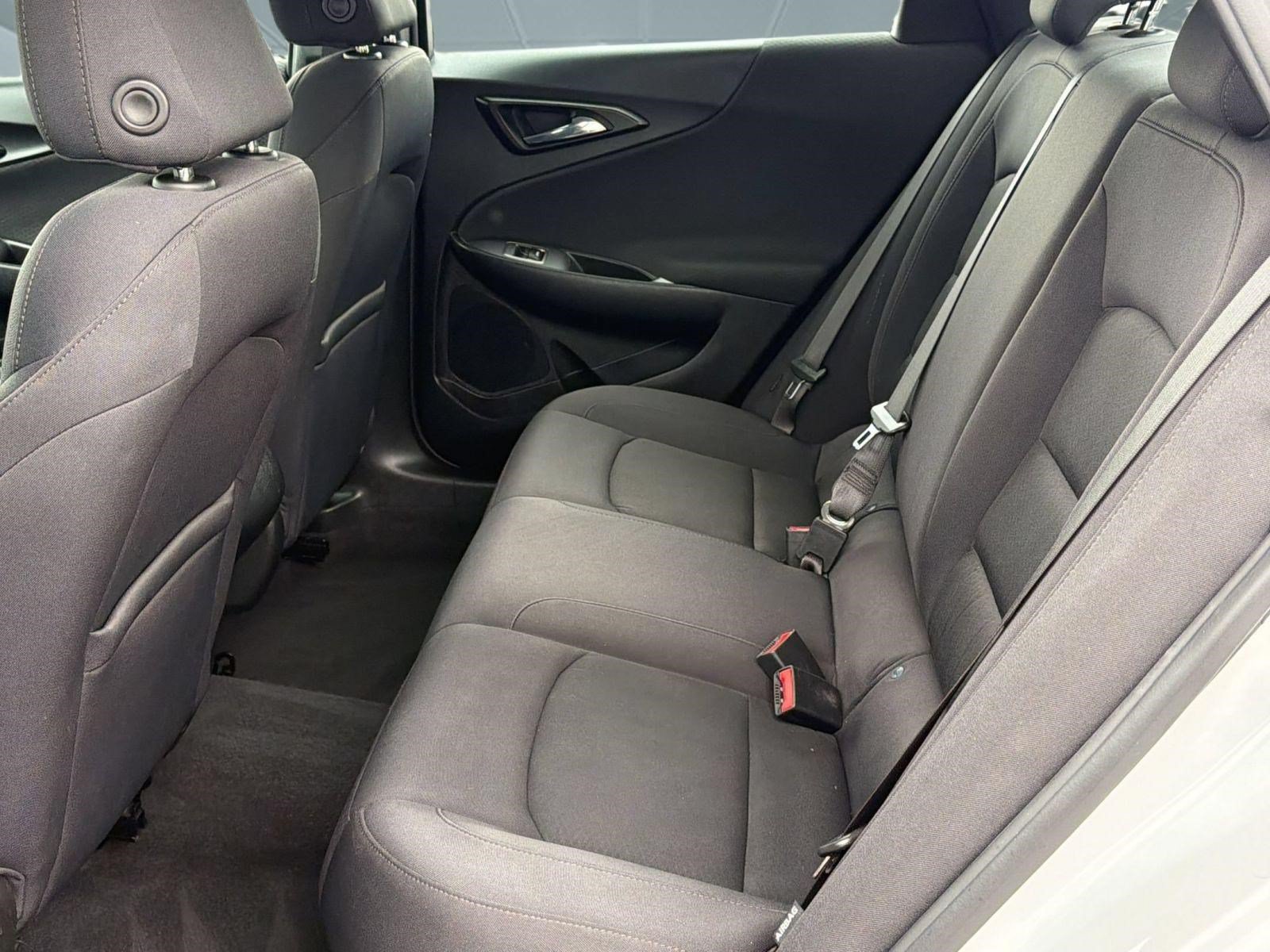 Used 2022 Chevrolet Malibu LS FWD image 14