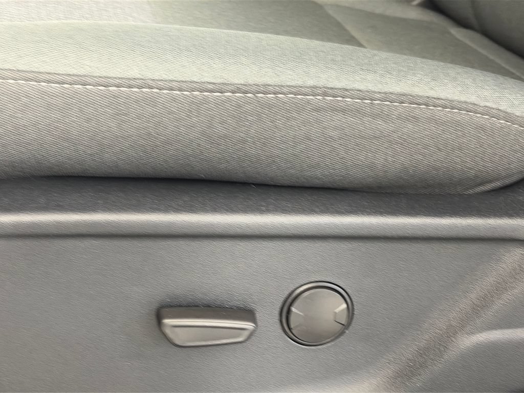 Certified 2025 Ford F150 Lightning XLT AWD/4WD image 26