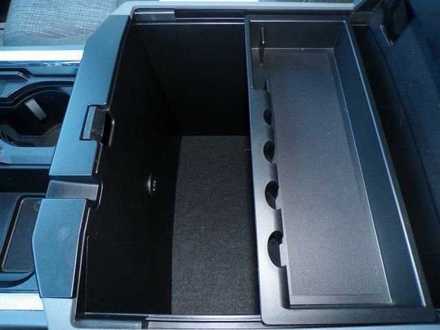 Certified 2024 Ford F250 XLT w/ FX4 Off-Road Package image 31