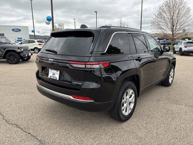 Used 2023 Jeep Grand Cherokee Limited AWD/4WD image 8