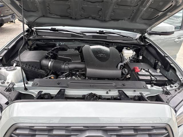Used 2023 Toyota Tacoma TRD Off-Road w/ TRD Premium Off Road Package image 38