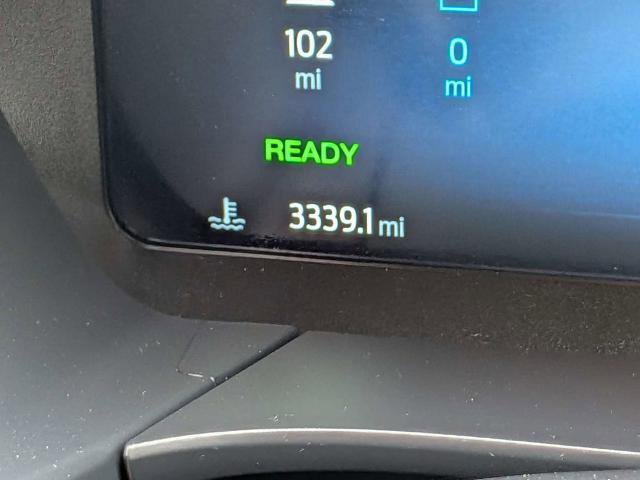 Certified 2025 Ford Escape SE w/ PHEV Premium Package image 30