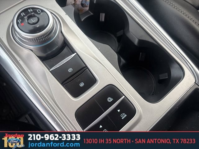 Certified 2023 Ford Explorer XLT w/ Equipment Group 202A image 15
