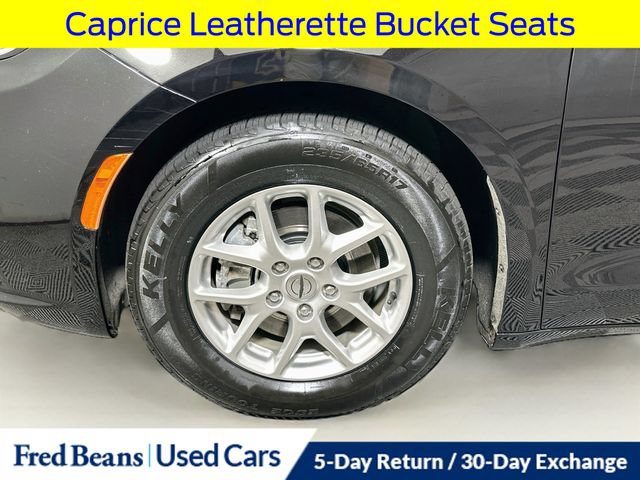 Used 2024 Chrysler Pacifica Touring-L FWD image 37
