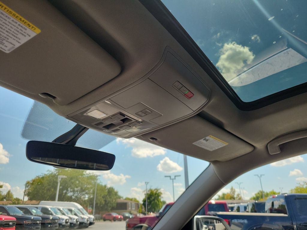 Used 2021 Volkswagen Atlas SE w/ Panoramic Sunroof Package FWD image 30