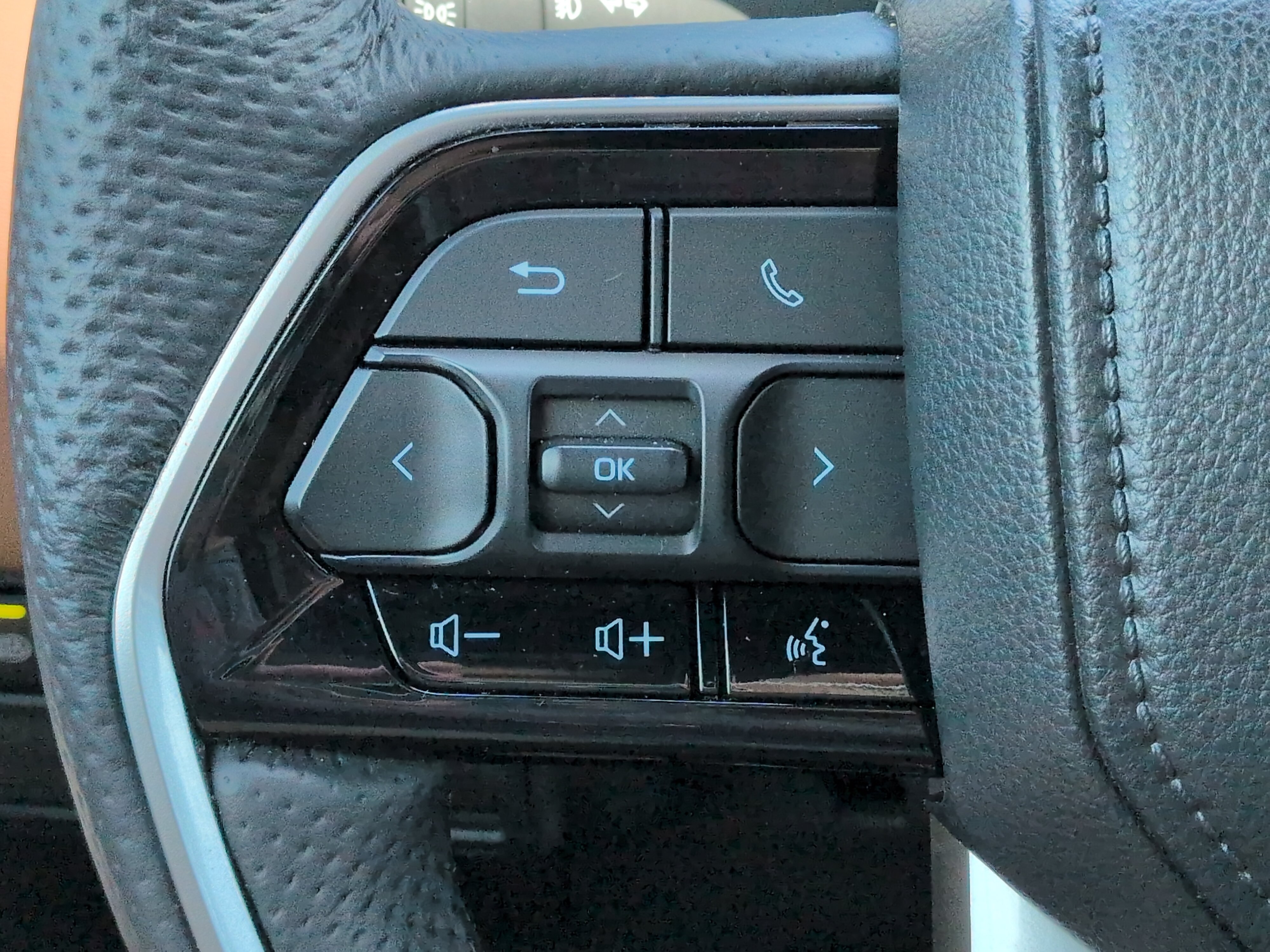 Used 2025 Toyota Tundra 1794 Edition AWD/4WD image 24