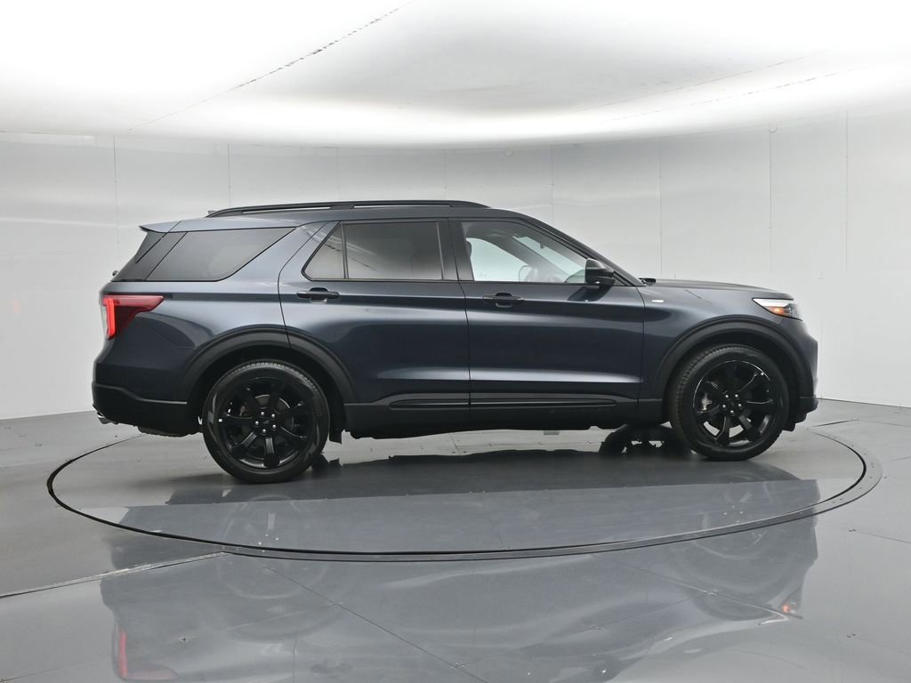 Certified 2023 Ford Explorer ST-Line w/ Class IV Trailer Tow Package RWD image 8