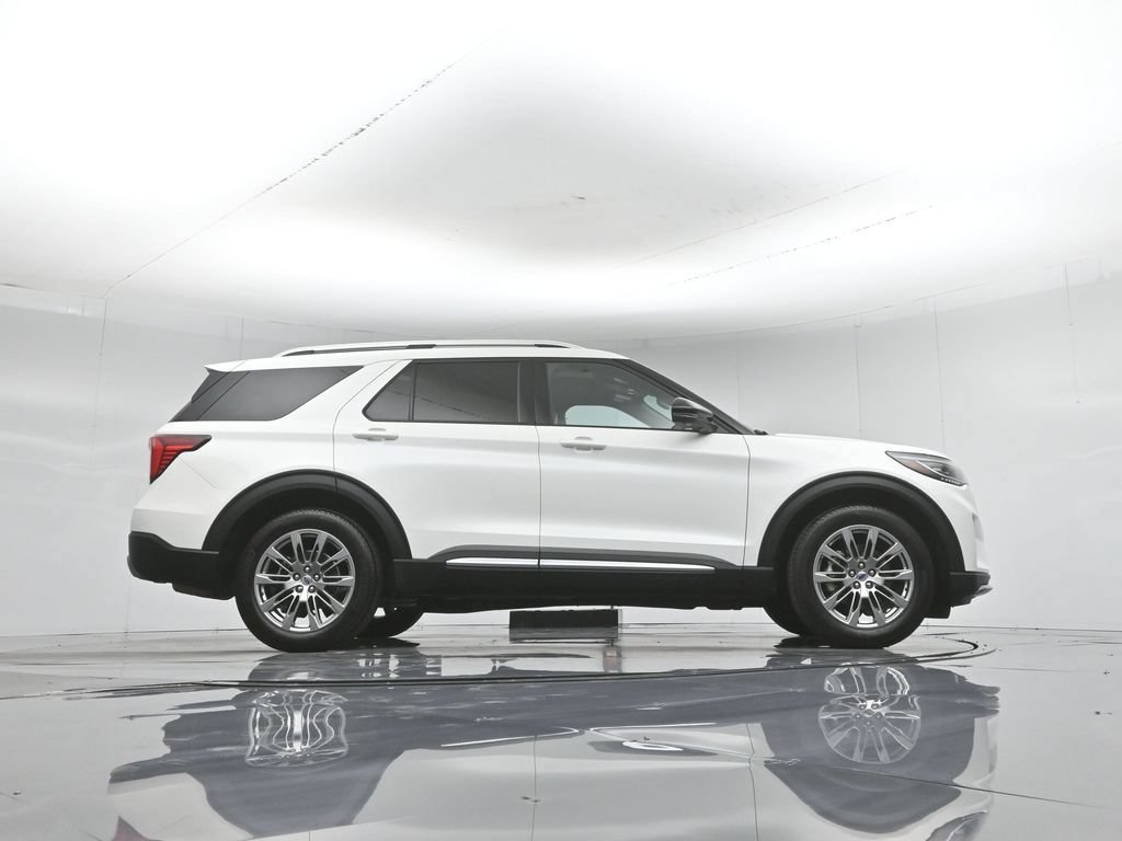 Certified 2025 Ford Explorer Platinum RWD image 53