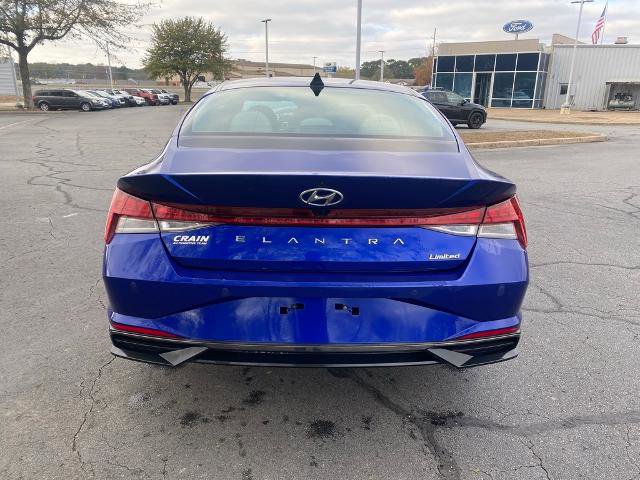 Used 2022 Hyundai Elantra Limited image 6