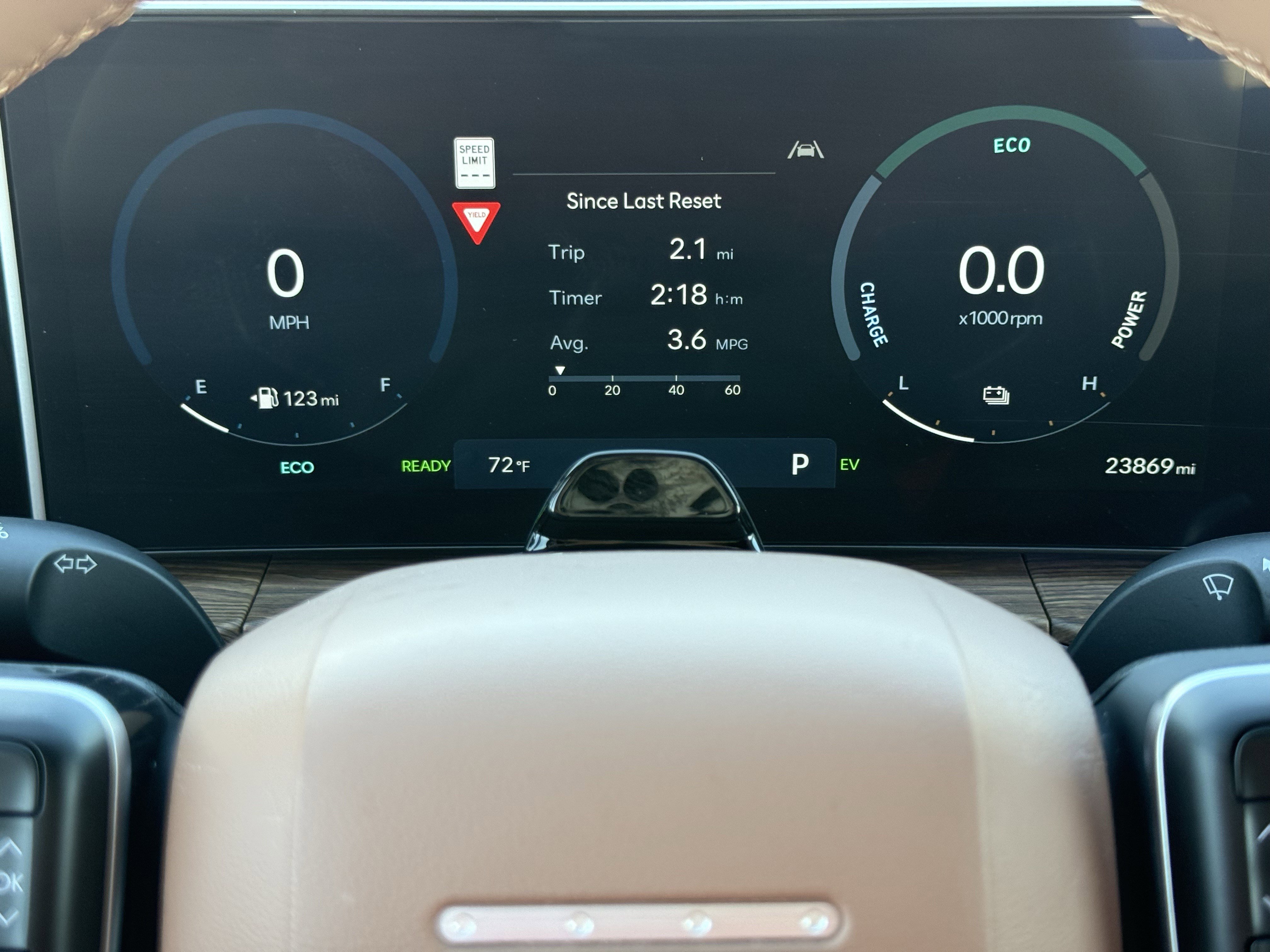 Used 2025 Hyundai Santa Fe Limited image 28