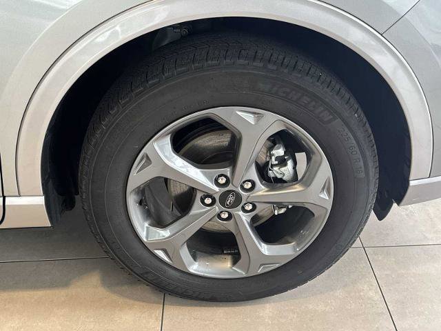 Certified 2024 Ford Escape ST-Line w/ Tech Pack #1 AWD/4WD image 37