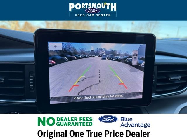 Certified 2022 Ford Explorer XLT w/ Equipment Group 202A image 11