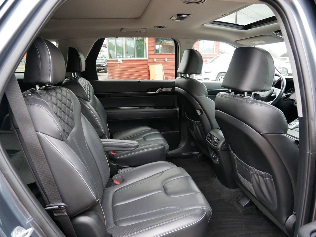 Used 2021 Hyundai Palisade Limited AWD/4WD image 9