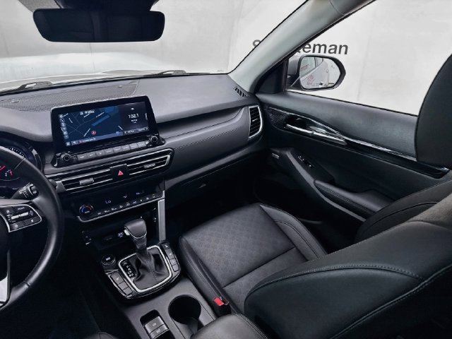 Used 2021 Kia Seltos SX w/ SX Sunroof Package AWD/4WD image 25