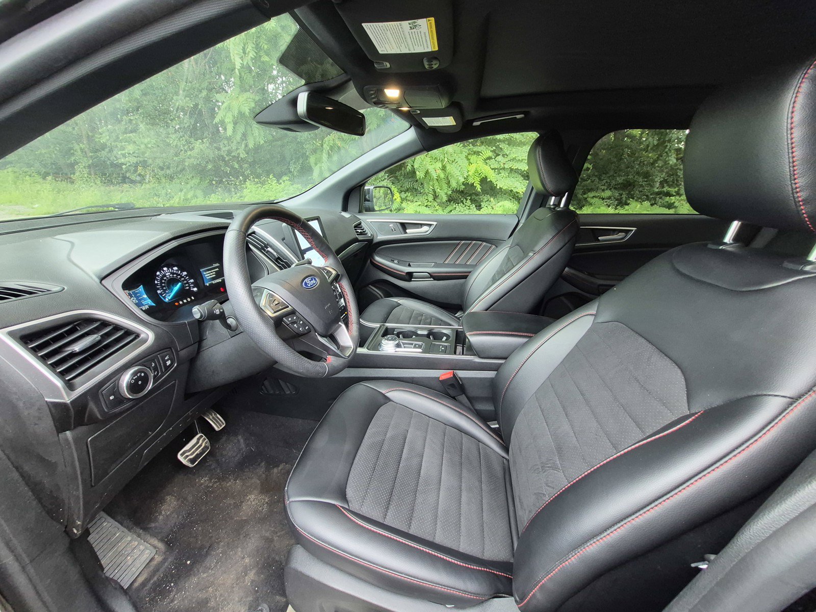 Certified 2024 Ford Edge ST-Line AWD/4WD image 10