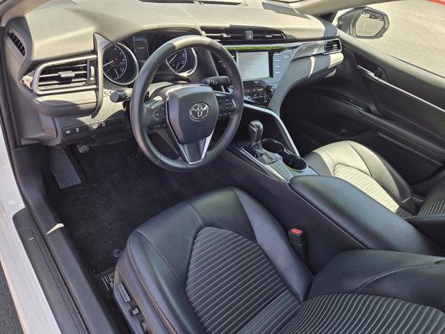 Used 2020 Toyota Camry SE FWD image 23
