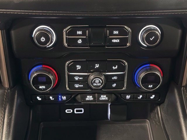 Used 2023 Chevrolet Tahoe High Country w/ Advanced Technology Package AWD/4WD image 25