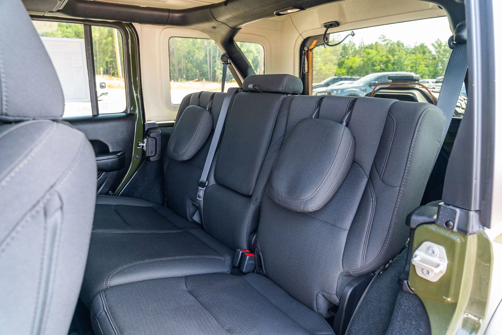 Used 2023 Jeep Wrangler Unlimited w/ Cold Weather Group AWD/4WD image 23
