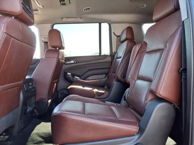 Used 2019 Chevrolet Suburban Premier w/ Premier Plus Edition image 8