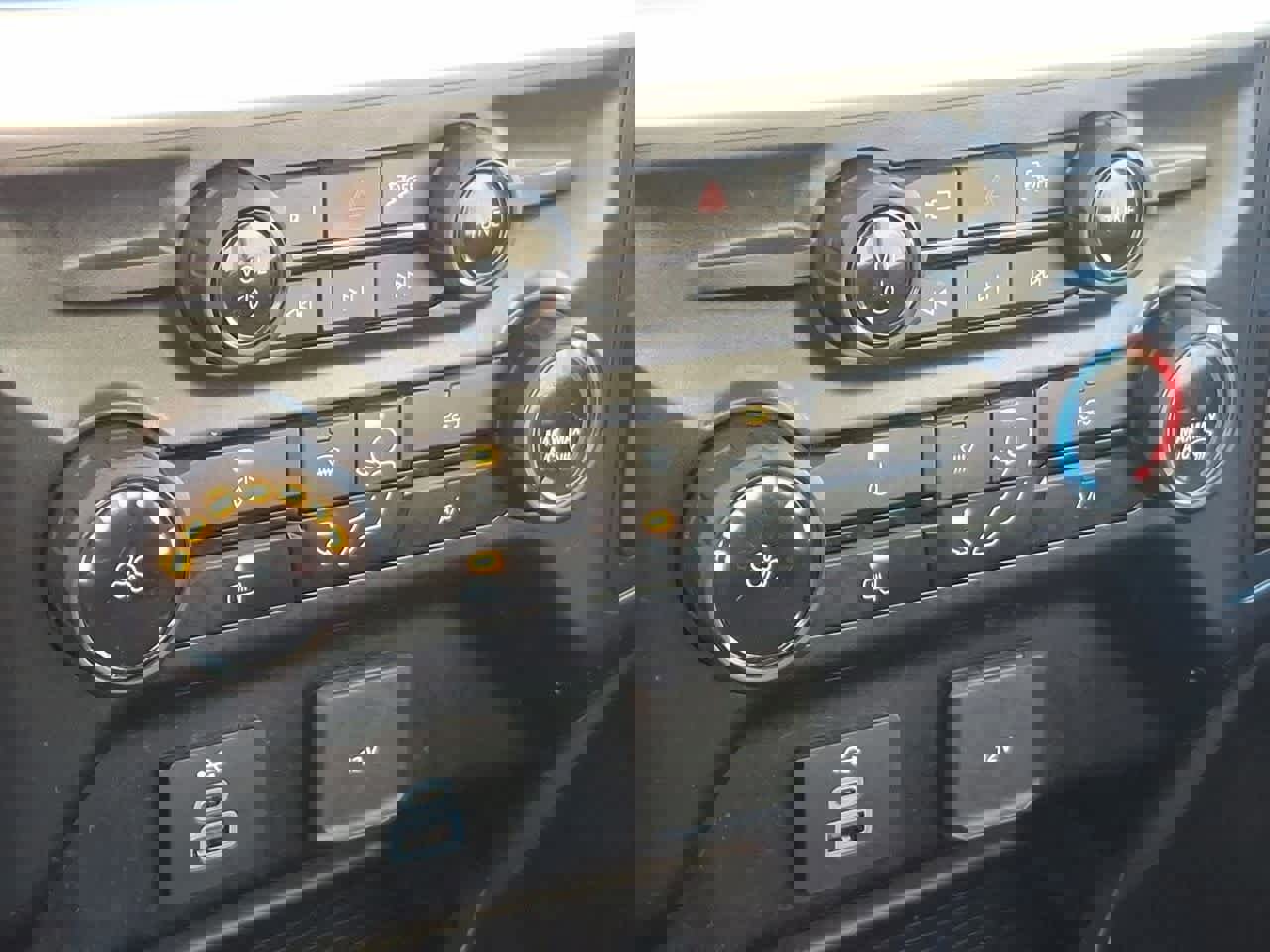 Certified 2025 Ford F250 XLT w/ 360-Degree Camera Package image 25