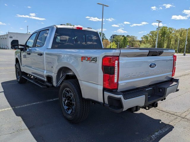 Certified 2024 Ford F250 XL w/ STX Appearance Package AWD/4WD image 5