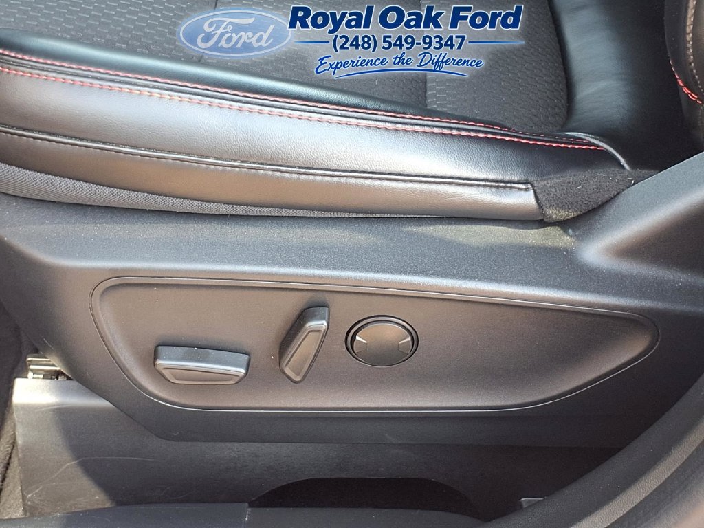 Certified 2024 Ford Escape ST-Line w/ Tech Pack #1 AWD/4WD image 5