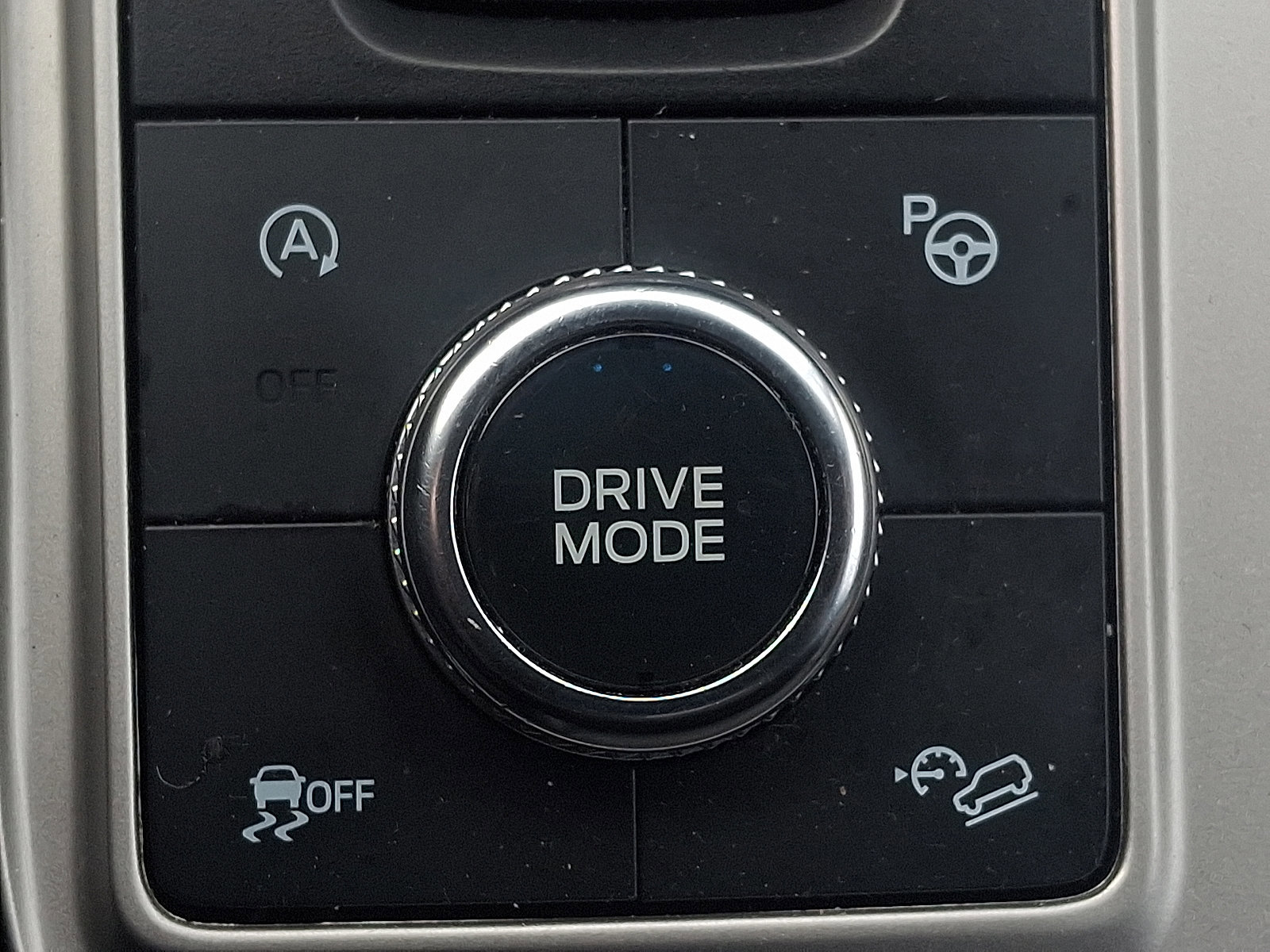 Certified 2022 Ford Explorer ST w/ Equipment Group 401A image 25