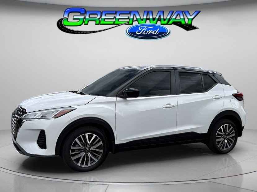 Used 2024 Nissan Kicks SV FWD image 1