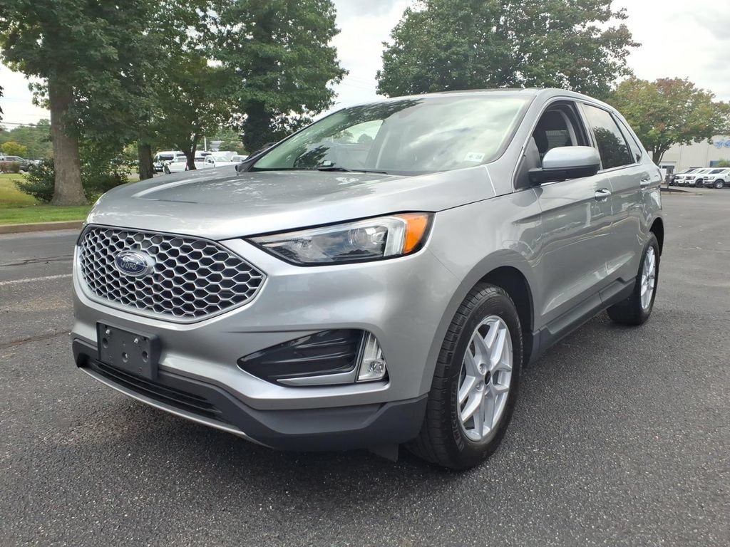 Certified 2023 Ford Edge SEL w/ Convenience Package AWD/4WD image 5