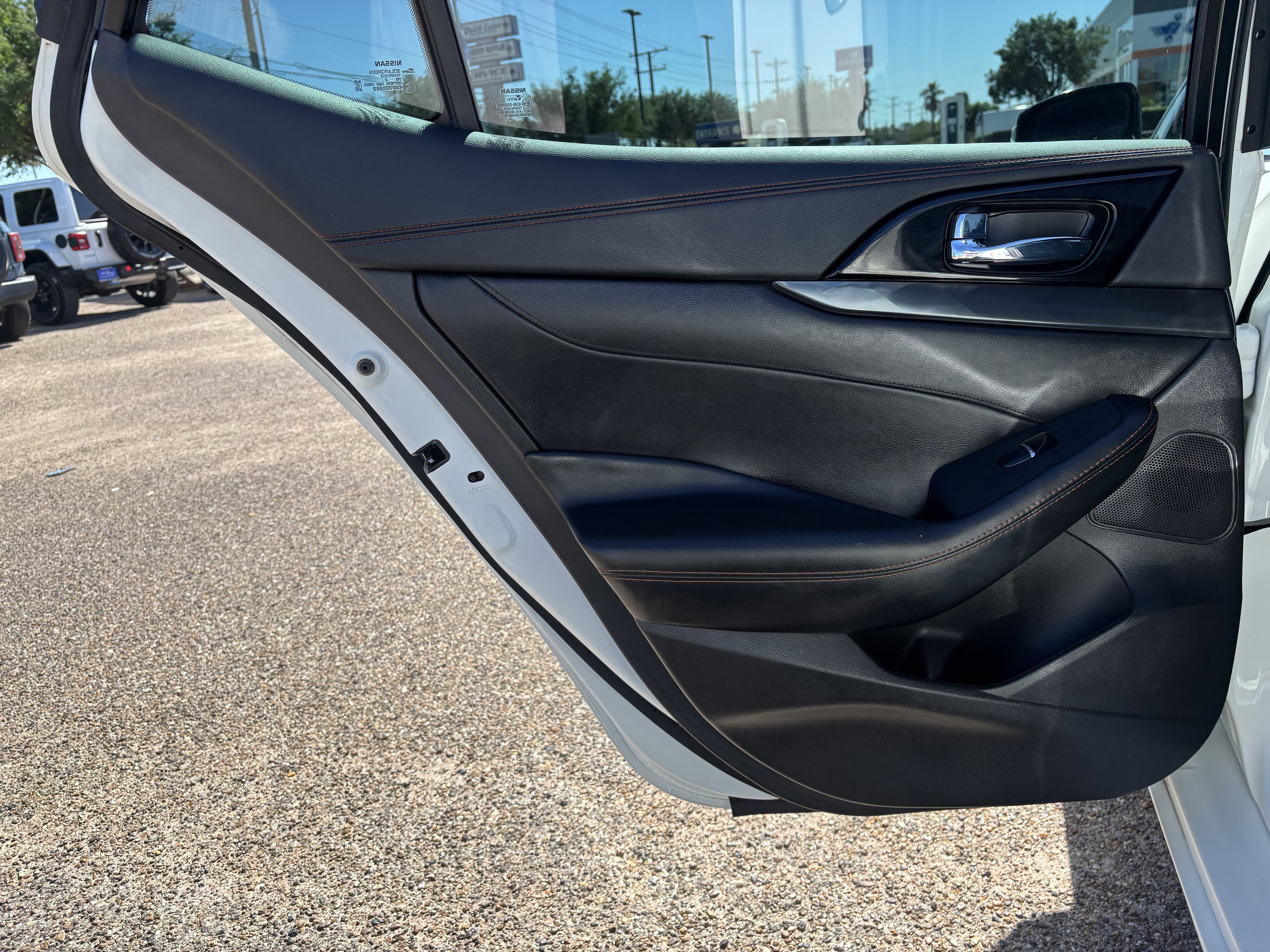 Used 2023 Nissan Maxima SR w/ Sport Mat Group image 14