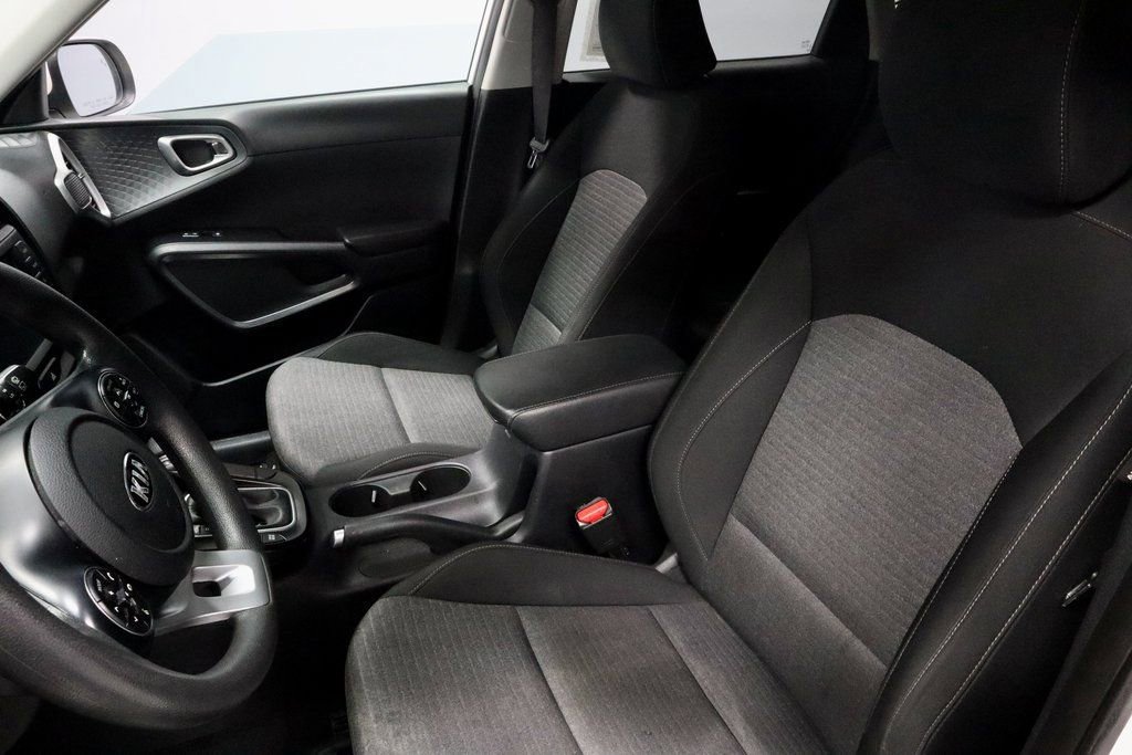 Used 2021 Kia Soul S image 23