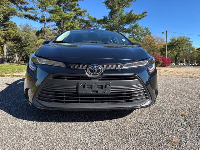 Used 2025 Toyota Corolla LE FWD image 8
