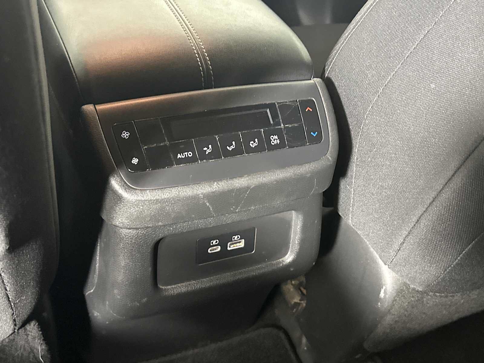 Used 2022 Nissan Pathfinder S AWD/4WD image 24