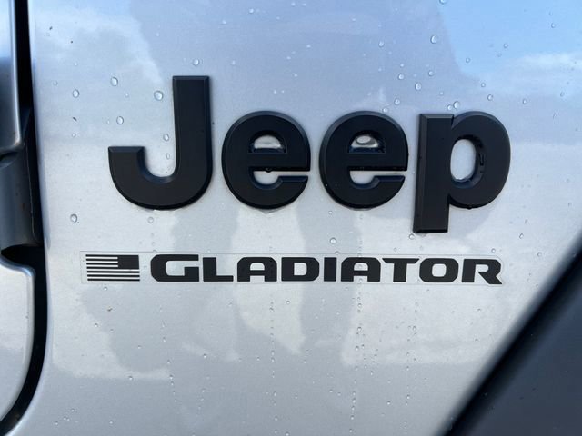 Used 2023 Jeep Gladiator Sport image 37