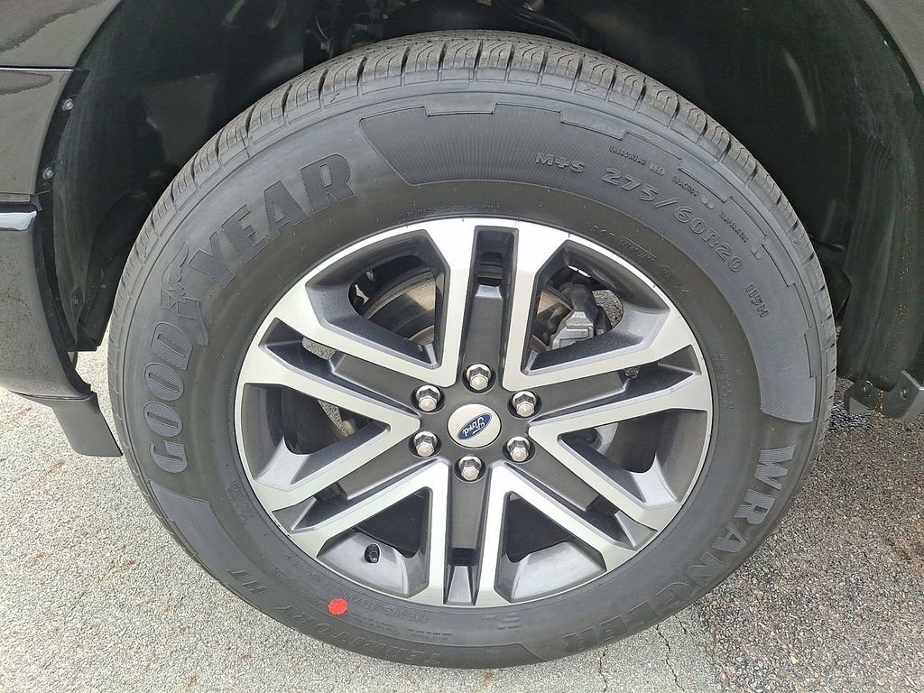 Certified 2022 Ford F150 XL w/ STX Appearance Package AWD/4WD image 8