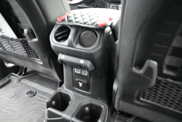 Used 2021 Jeep Wrangler Unlimited Rubicon AWD/4WD image 22