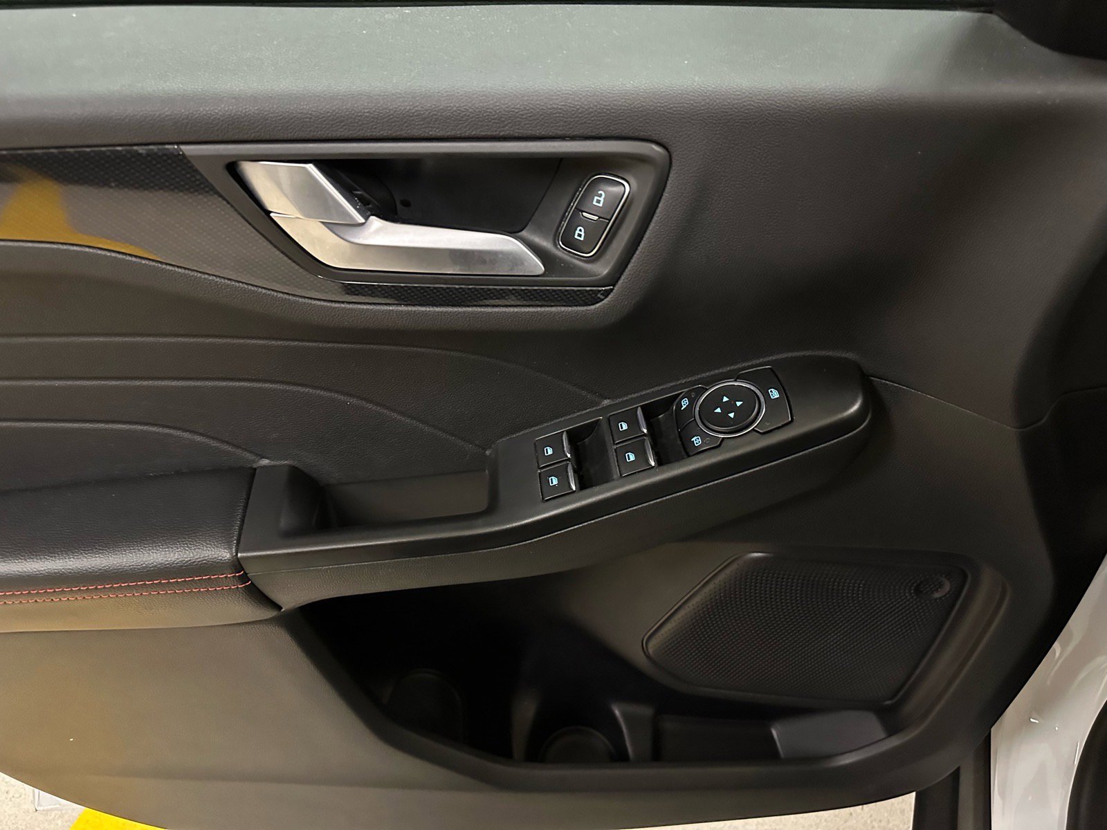 Certified 2023 Ford Escape ST-Line w/ Tech Pack #1 image 16