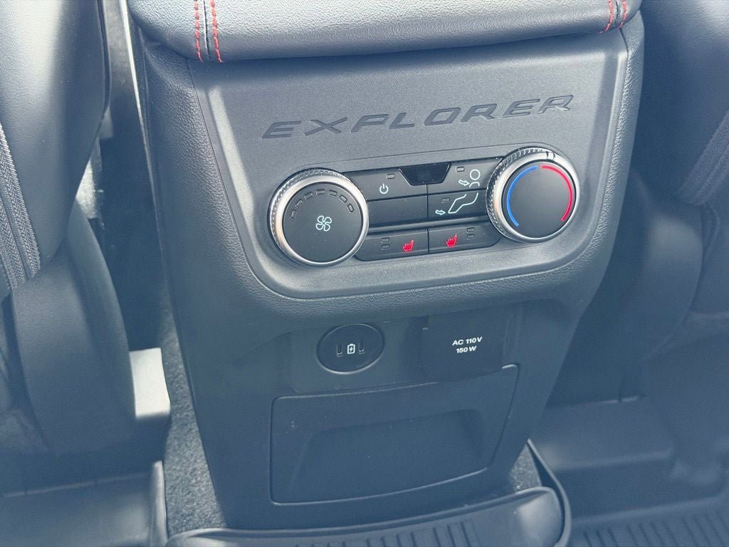 Certified 2025 Ford Explorer ST-Line w/ Premium Package RWD image 18