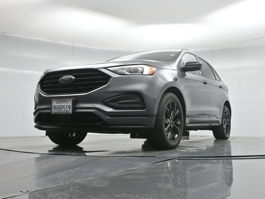 Certified 2023 Ford Edge SE w/ Black Appearance Package AWD/4WD image 45
