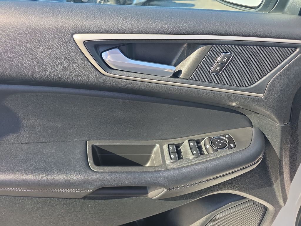 Certified 2023 Ford Edge SEL w/ Convenience Package AWD/4WD image 17