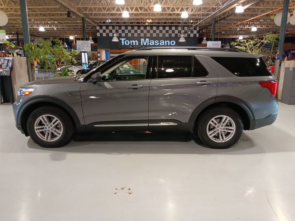 Certified 2023 Ford Explorer XLT image 9